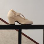 Mis primeros zapatos de flamenca - Mencía - España